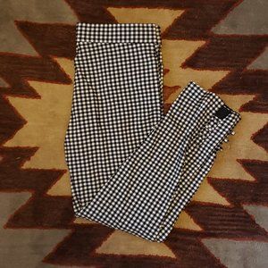 Retro 1950s-style cigarette style gingham pants